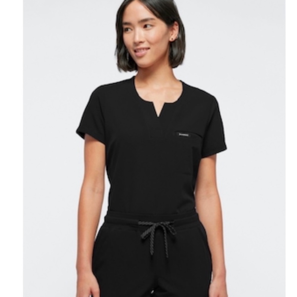 Jaanuu Scrub Top Black One pocket Size Large